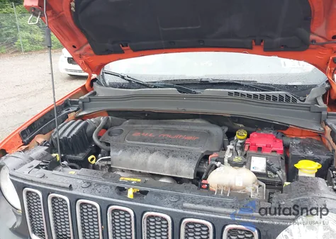 2018 Jeep Renegade Sport 4X4 from USA, damaged, VIN ZACCJBABXJPH03302